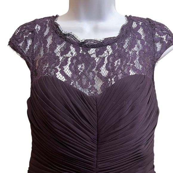 Adrianna Papell purple ruched gown with lace Size 6 - Picture 3 of 6